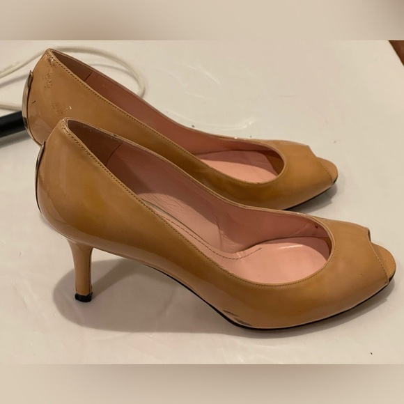 Stuart Weitzman Beige Open Toe Heels Size 8 - Picture 4 of 11